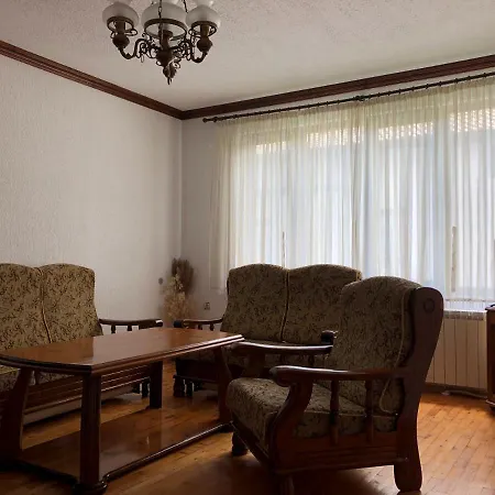 ゲストハウス Mladenova House ズラトグラッド