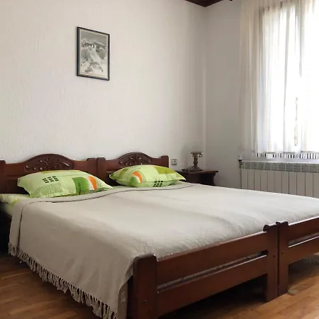 ゲストハウス Mladenova House ズラトグラッド