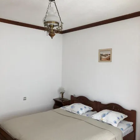 Mladenova House ゲストハウス
