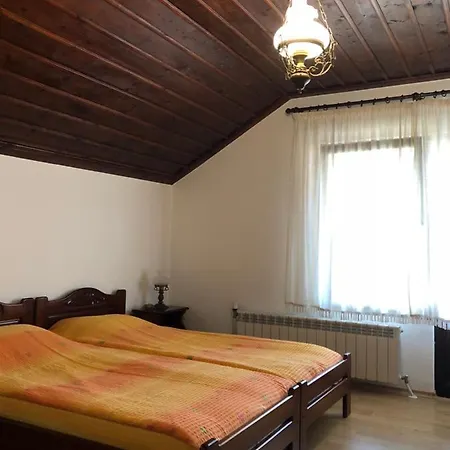 Mladenova House 3* ズラトグラッド